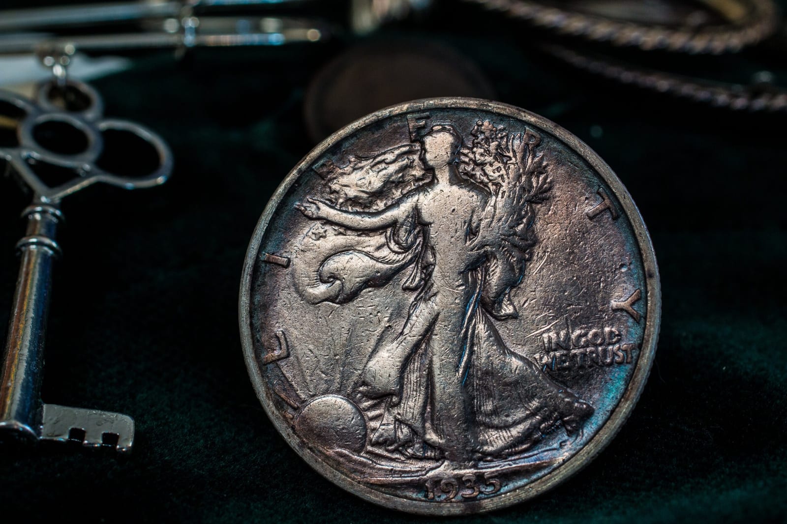silver-coin-1404316